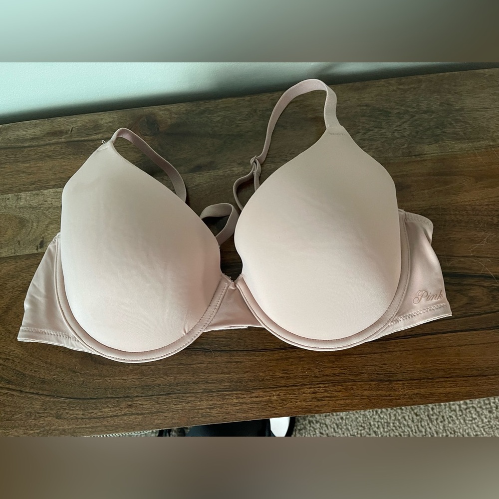 PINK Wear Everywhere T-Shirt Lightly Line Bra